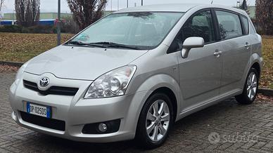 Toyota Corolla Verso 2.2 D4-D 