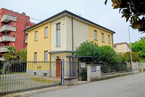 Villa predisposta per 2 appartamenti