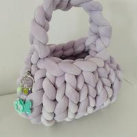 Borsa intrecciata a mano