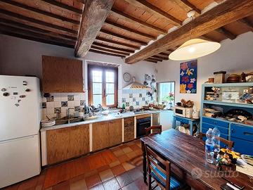 Casale in posizione panoramica Montopoli Pisa