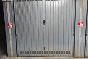 BOX 16 mq con basculante elettrica