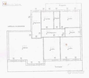 Luminoso appartamento con posto auto coperto