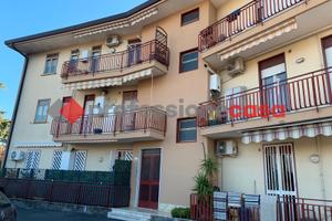 3 vani con terrazzo e dependace