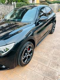 Alfa Romeo Stelvio Q4