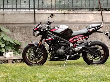 Triumph Street Triple R 765 2021