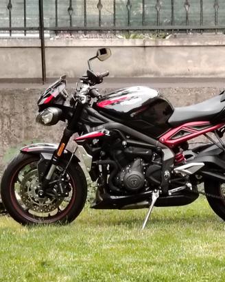 Triumph Street Triple R 765 2021