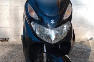 Scooter Suzuki Burgman 