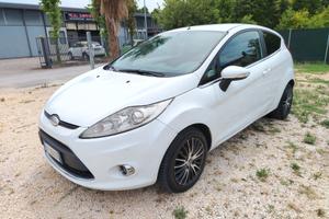 Ford Fiesta 1.4 TDCi 68CV 3 porte Titanium