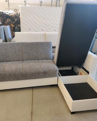 Divano ikea con penisola e letto