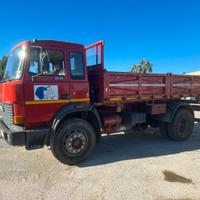 Iveco 175-24 ribaltabile