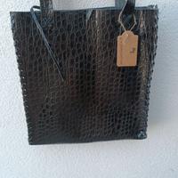 Borsa in pelle vera fatta a mano