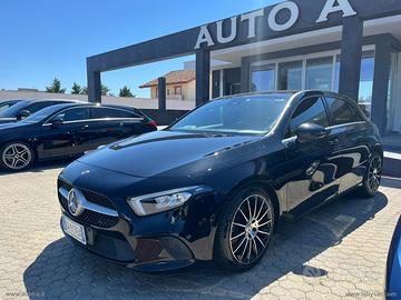 MERCEDES-BENZ A 180 d Automatic Business
