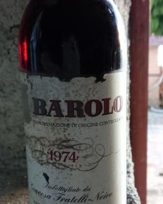 Bottiglie vino datate