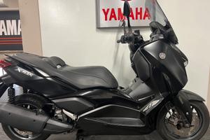 Yamaha X-Max 300 Tech max