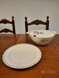 Zuppiera in porcellana e piatto in ceramica
