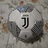pallone da calcio juventus taglia 5 mai usato
