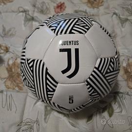 pallone da calcio juventus taglia 5 mai usato