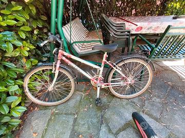 Mountain bike raggio 24 da sistemare 