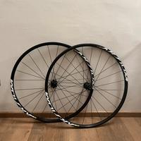 SVENDITA - Ruote Mavic Aksium Disc