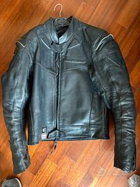 Giacca e pantaloni moto in pelle
