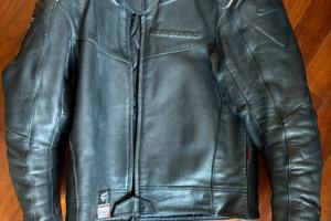 Giacca e pantaloni moto in pelle