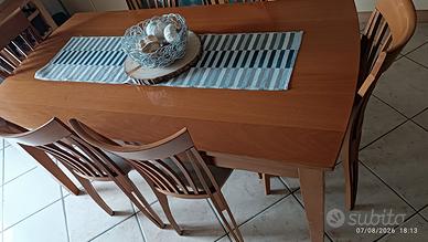 Tavolo in legno