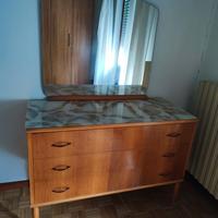 specchio+ cassettiera