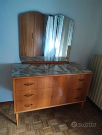 specchio+ cassettiera