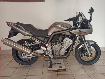 Yamaha FZS 1000 Fazer - 2003 - FMI
