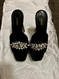 Sabot gioiello in raso nero Le Silla