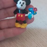 Disney, Mickey Mouse / Topolino con mazzo di fiori