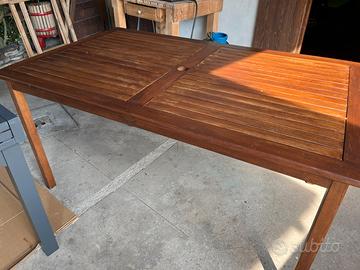 Tavolo in legno da esterno 150 x 90