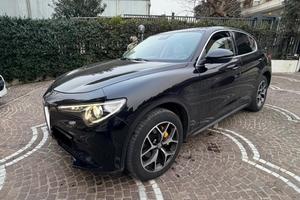 Alfa Romeo Stelvio 2.2 Turbodiesel 210 CV AT8 Q4 B