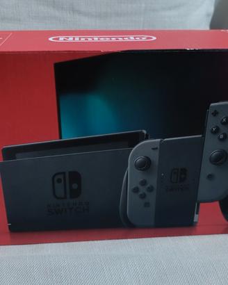 Console Nintendo switch V2 come nuova