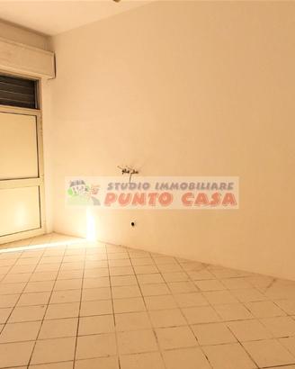 PACECO-Locali di diverse quadrature,da 25 a 130 mq