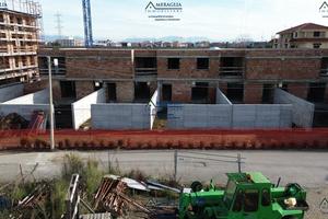 Ville in costruzione con piscina