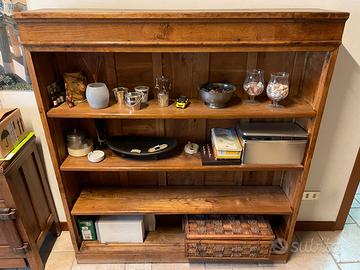 Libreria a giorno in legno massello stile rustico