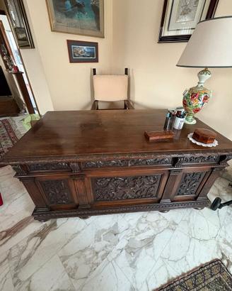 Scrivania antica  massello intagliato inizio '900