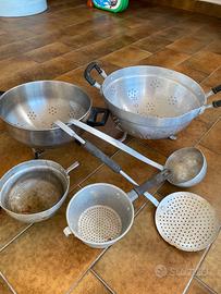 Scolapaste utensili in alluminio