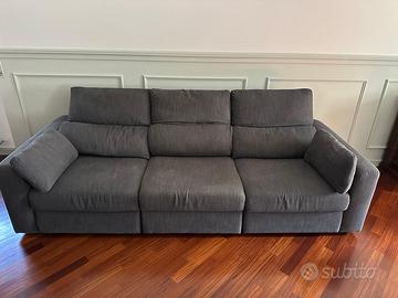 Divano tre posti Ikea