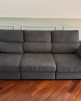 Divano tre posti Ikea