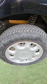 Cerchi e gomme R 13 Aixam 