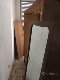 specchio in legno vintage antico