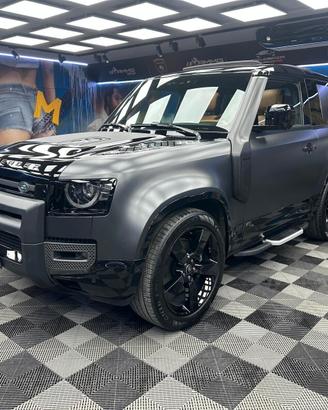 Land Rover Defender 90 5.0 V8 Carpathian Edition a