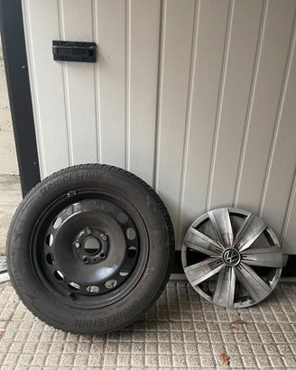 4 cerchi + gomme invernali 205/60 R16 Bridgestone