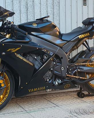 Yamaha YZF R1 del 2004 - 20 valvole