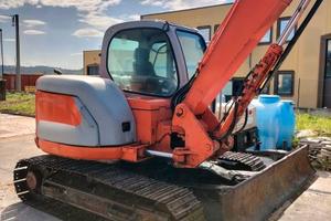 Escavatore Kobelco E80