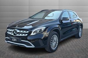 MERCEDES-BENZ GLA 180 Business