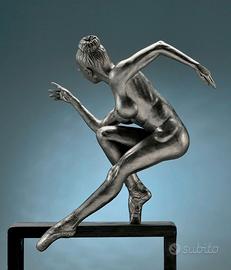 Eva Donna in   grande performance.