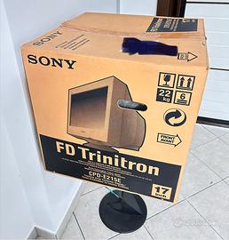 Sony FD Trinitron monitor 17”